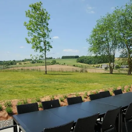 Somme-leuze Sleeps 11 Pool Wifi *
