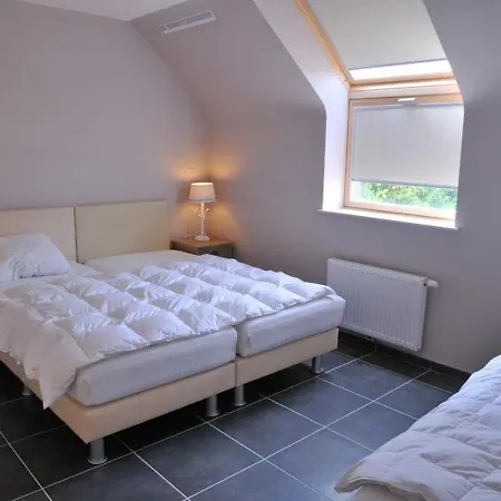 Somme-leuze Sleeps 11 Pool Wifi