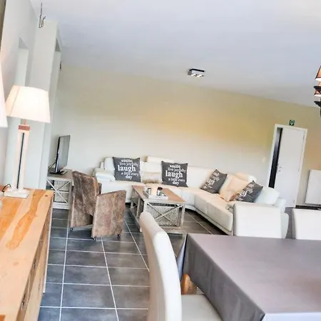 Somme-leuze Sleeps 11 Pool Wifi * Somme-Leuze