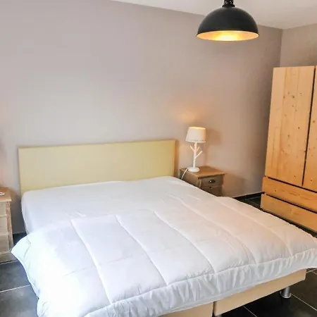 Ferienhaus Somme-leuze Sleeps 11 Pool Wifi Somme-Leuze
